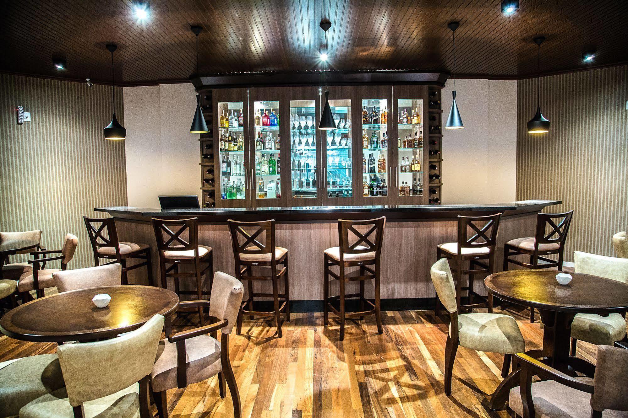 Gaboardi Park Hotel Куритибанус Экстерьер фото